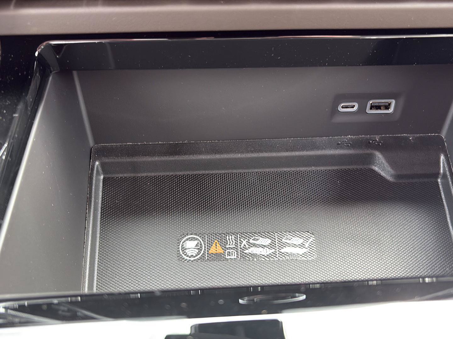 New 2026 GMC Yukon Elevation AWD/4WD image 17