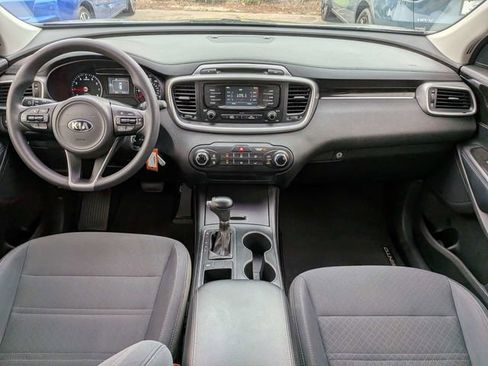 Used 2018 Kia Sorento L FWD image 14