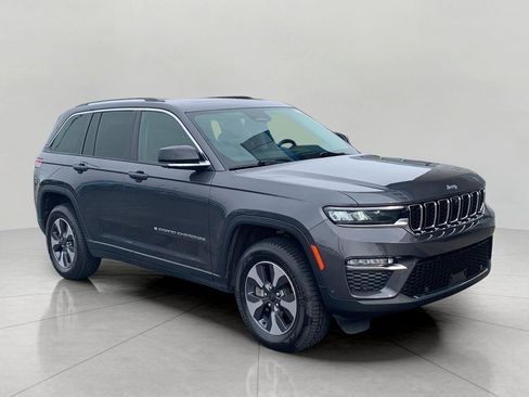 Used 2022 Jeep Grand Cherokee Limited 4xe w/ Luxury Tech Group II AWD/4WD image 2