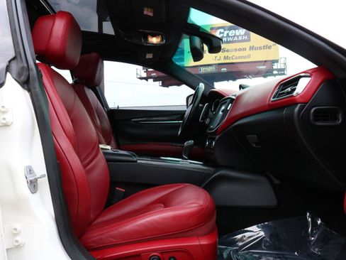 Used 2015 Maserati Ghibli S Q4 AWD/4WD image 44