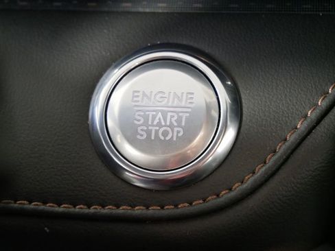 Used 2024 Lincoln Nautilus Premier w/ Jet Appearance Package image 26