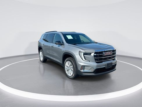 Used 2024 GMC Acadia Elevation FWD image 2