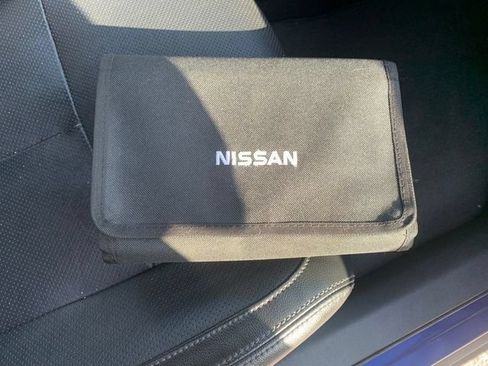 Used 2018 Nissan Rogue SL AWD/4WD image 12