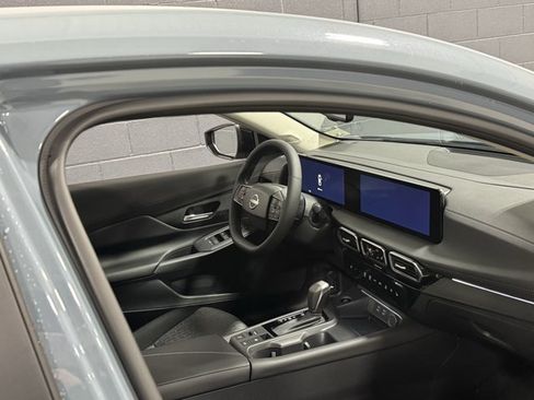 New 2026 Nissan Sentra SV w/ SV Convenience Package FWD image 9
