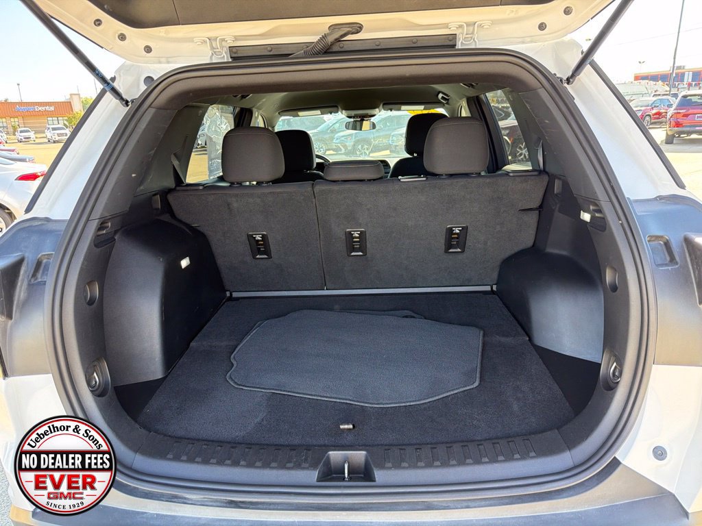 Used 2025 GMC Terrain Elevation AWD/4WD image 9