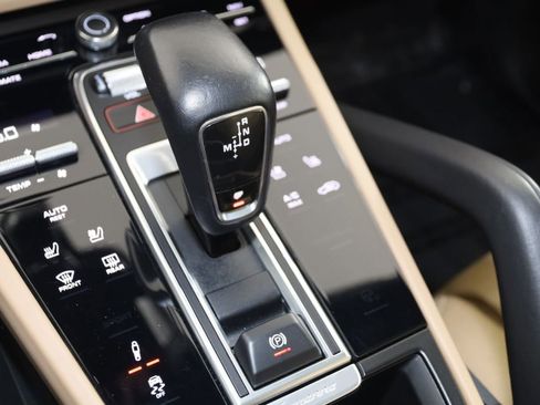 Used 2020 Porsche Cayenne AWD/4WD image 7