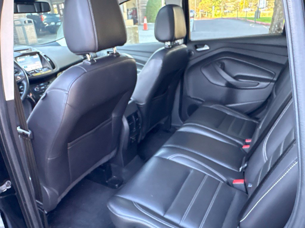 Used 2017 Ford Escape Titanium w/ Canadian Touring Package AWD/4WD image 25