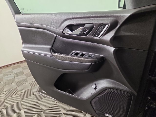 Used 2019 GMC Acadia SLT w/ LPO, Floor Liner Package FWD image 31