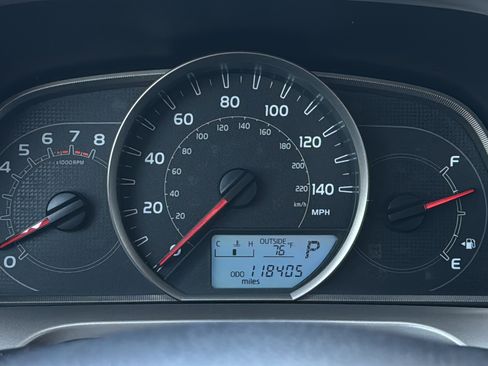 Used 2015 Toyota RAV4 XLE FWD image 14