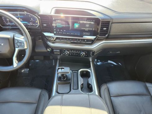 Used 2025 Chevrolet Silverado 1500 RST image 12