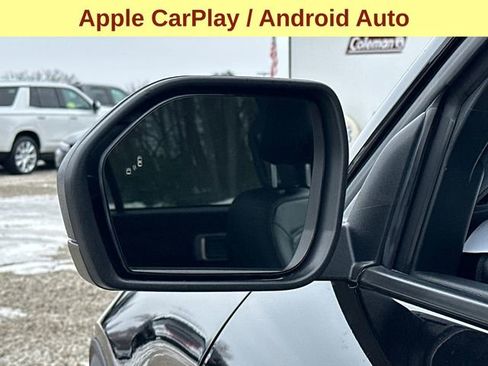 Used 2023 Ford Explorer XLT w/ Equipment Group 202A image 8