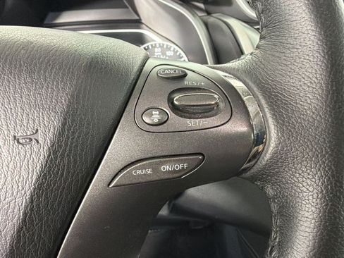 Used 2023 Nissan Murano SV AWD/4WD image 31