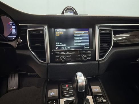 Used 2016 Porsche Macan S AWD/4WD image 11