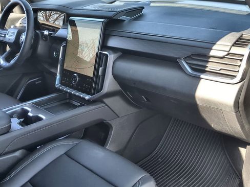 Used 2026 GMC Acadia Elevation w/ Black Edition image 29