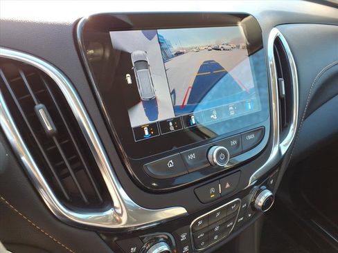 Certified 2024 Chevrolet Equinox Premier image 13