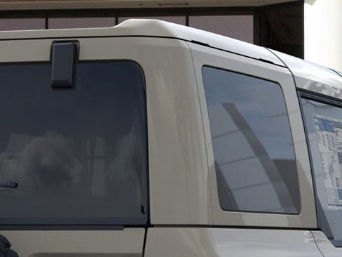 New 2025 Ford Bronco Badlands image 25
