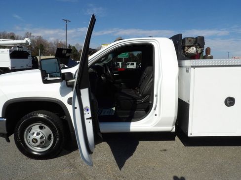 Used 2022 Chevrolet Silverado 3500 W/T w/ WT Fleet Convenience Package AWD/4WD image 13