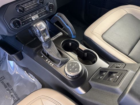 Used 2022 Ford Bronco Wildtrak AWD/4WD image 23