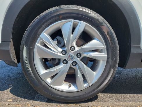 Used 2025 Buick Encore GX Preferred AWD/4WD image 28