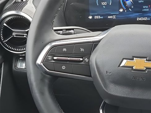 Used 2025 Chevrolet Equinox LT image 26