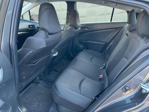 Used 2019 Toyota Prius LE FWD image 16