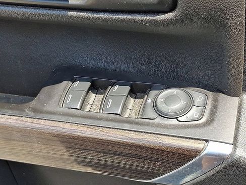 Certified 2020 Chevrolet Silverado 1500 RST AWD/4WD image 25