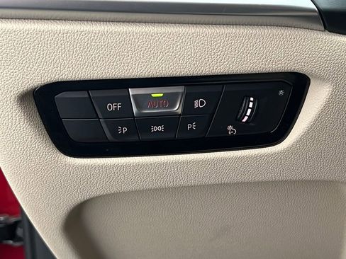 Used 2025 BMW M440i Convertible image 25