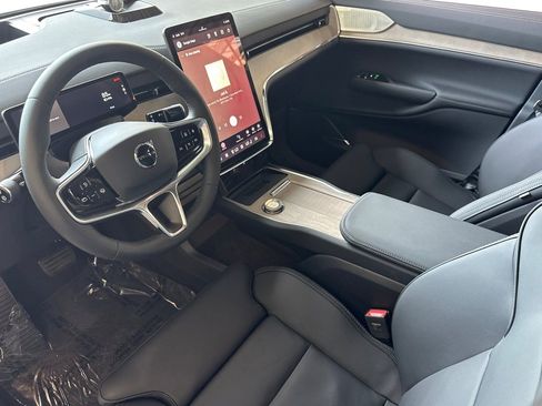 New 2025 Volvo EX90 Ultra AWD/4WD image 13