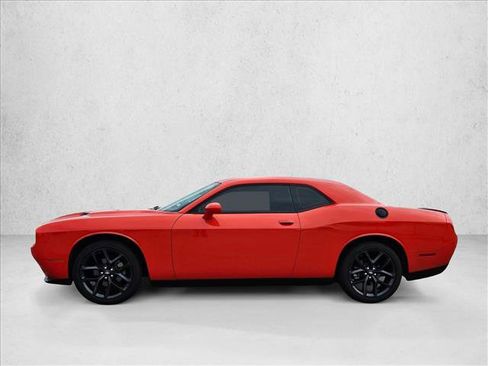 Used 2022 Dodge Challenger SXT w/ Blacktop Package image 9