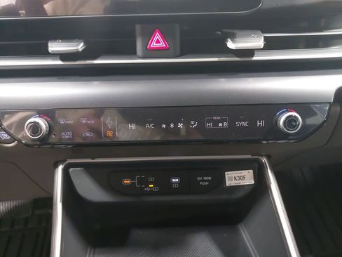 New 2026 Kia Carnival LXS image 22