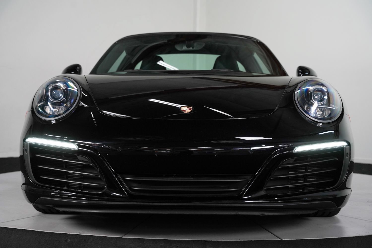 Used 2017 Porsche 911 Targa 4 AWD/4WD image 16