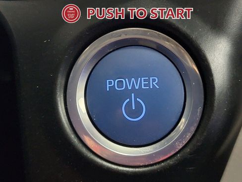 Used 2024 Toyota Sienna LE FWD image 20