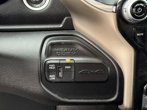 Used 2024 RAM 2500 Laramie w/ Safety Group AWD/4WD image 24