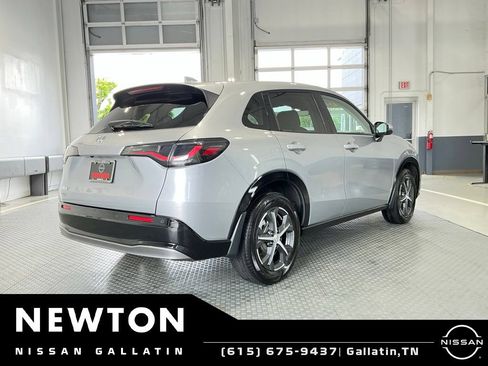 Used 2025 Honda HR-V EX-L image 21