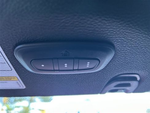 Used 2022 Jeep Wrangler Sport image 22