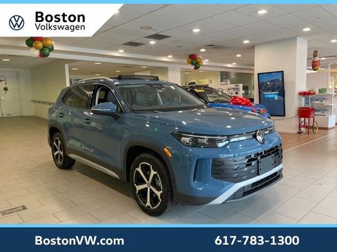 New 2026 Volkswagen Tiguan SE image 5