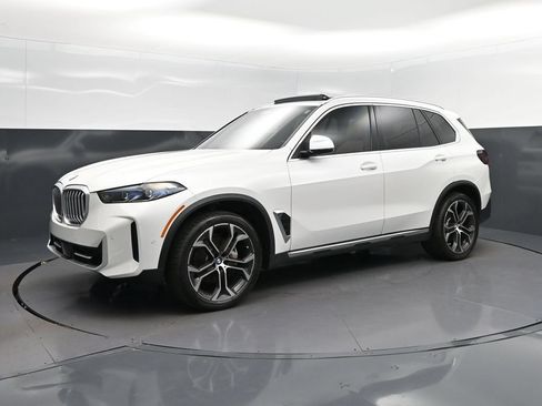 Used 2025 BMW X5 sDrive40i w/ Climate Comfort Package RWD image 3