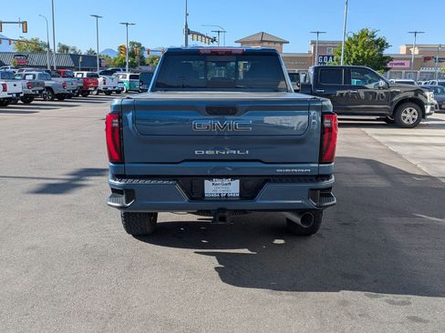 Used 2024 GMC Sierra 3500 Denali Ultimate AWD/4WD image 7