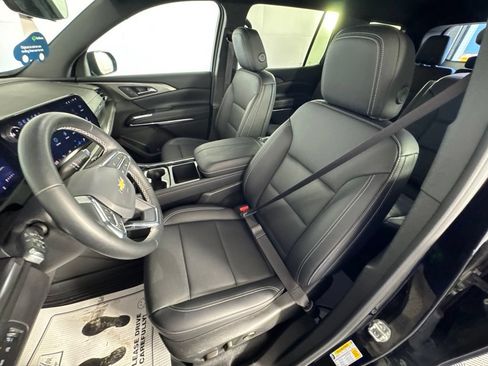 Certified 2026 Chevrolet Traverse LT w/ Driver Confidence Package AWD/4WD image 23