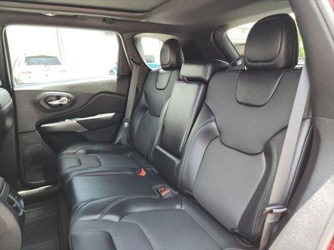 Certified 2021 Jeep Cherokee High Altitude AWD/4WD image 17