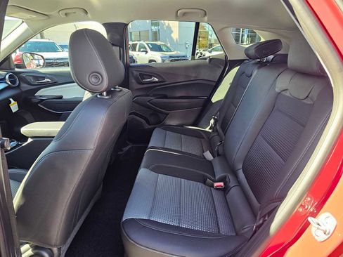 New 2026 Chevrolet Trax LT image 16