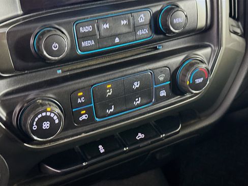 Used 2019 Chevrolet Silverado 1500 LT RWD image 23