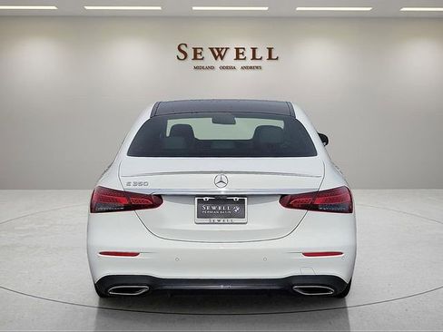 Used 2023 Mercedes-Benz E 350 Sedan image 4