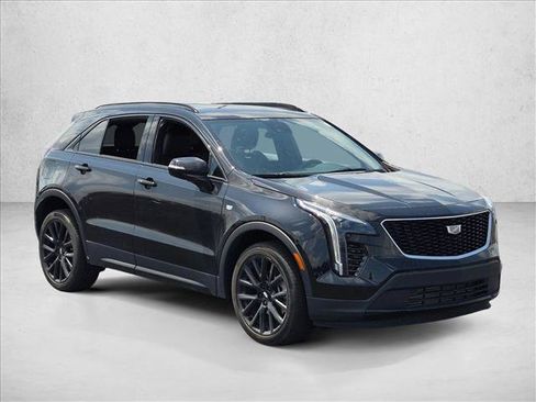Used 2023 Cadillac XT4 Sport w/ LPO, Onyx Lite Package FWD image 3