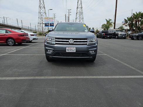 Used 2019 Volkswagen Atlas SEL Premium image 2