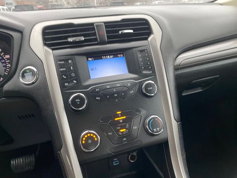 Used 2020 Ford Fusion S FWD image 20