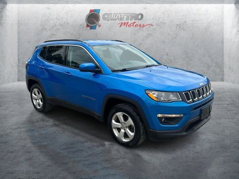 Used 2019 Jeep Compass Latitude w/ Popular Equipment Group AWD/4WD image 8