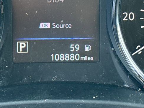 Used 2018 Nissan Rogue S AWD/4WD image 23