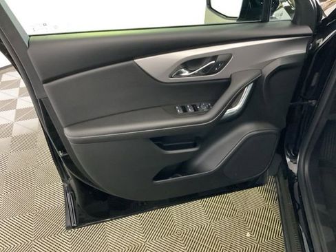 Used 2025 Chevrolet Blazer LT AWD/4WD image 23