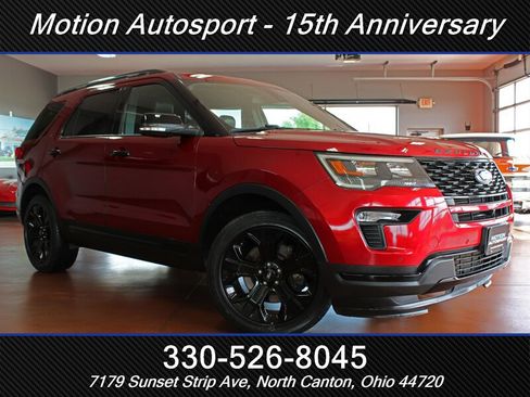 Used 2019 Ford Explorer Sport w/ Equipment Group 401A AWD/4WD image 2
